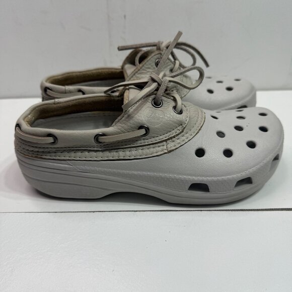 Crocs Unisex Size M7/W9  Gray Boat Shoes Casual Slip-On Perforated Design - Picture 6 of 9